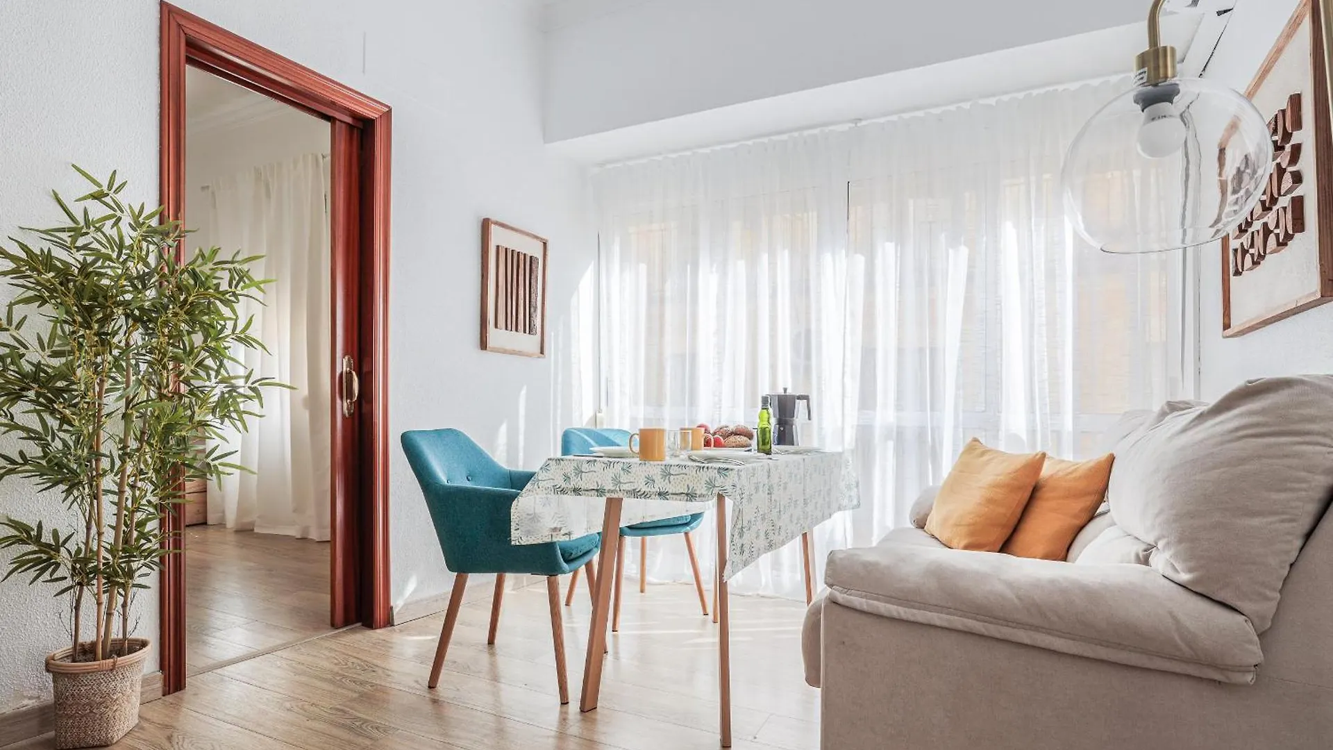 Pure Seville Elegance And Confort
